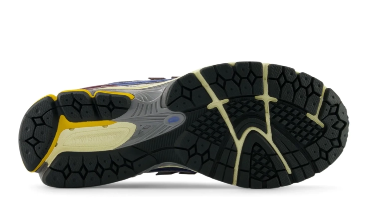 Кроссовки New Balance 1906 V1 M1906RRB фото 5 — интернет-магазин Tapok