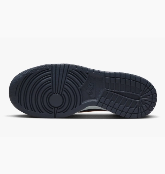 Кросівки Nike Dunk Low Se (Gs) DX1663-400 фото 6 — інтернет-магазин Tapok
