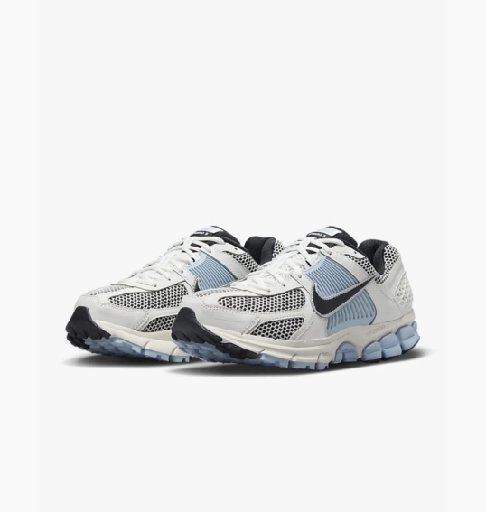 Кроссовки Nike W ZOOM VOMERO 5 FQ7079-001 фото 5 — интернет-магазин Tapok