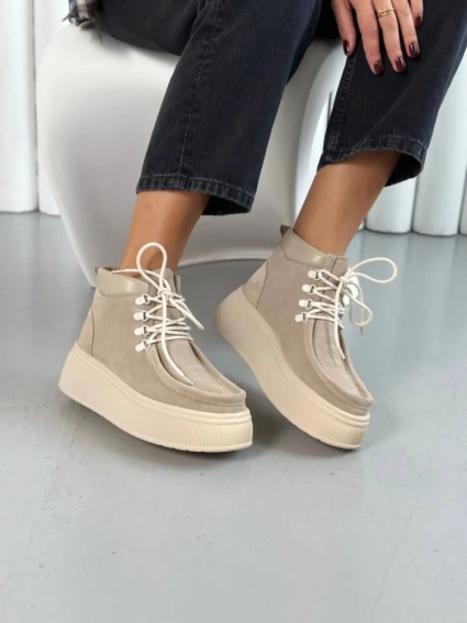 Черевики женские замшевые песочные демисезонные фото 13 — интернет-магазин Tapok