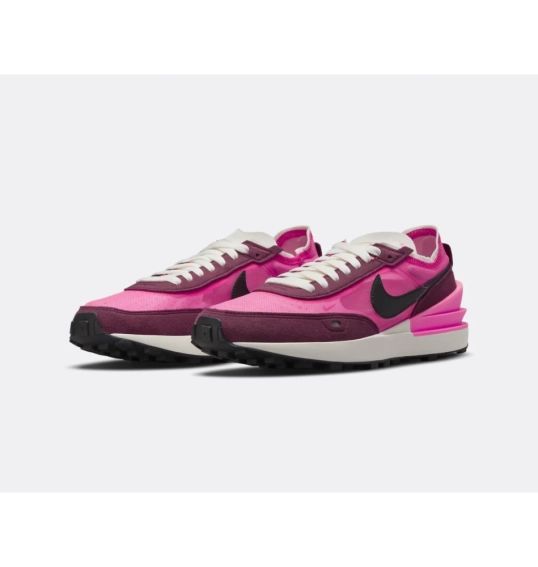 Кроссовки WMNS NIKE WAFFLE ONE DQ0855-600 фото 2 — интернет-магазин Tapok