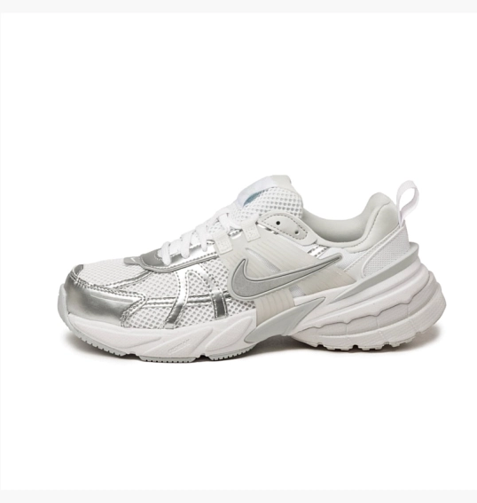Кросівки жіночі Nike V2K Run Grey FD0736-104 фото 4 — інтернет-магазин Tapok