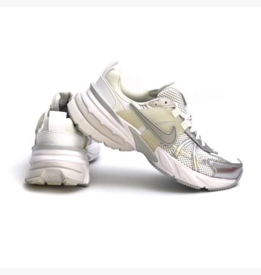 Кросівки жіночі Nike V2K Run Grey FD0736-104 фото 13 — інтернет-магазин Tapok
