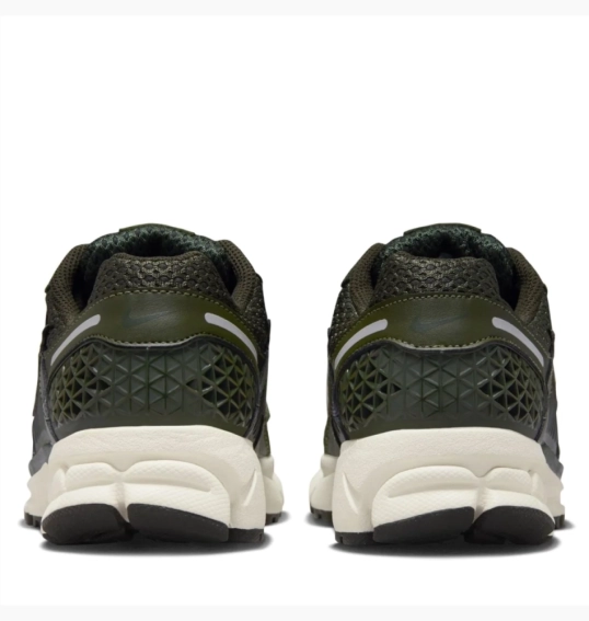 Кросівки NIKE VOMERO 5 BLACK/GREEN FQ8898-325 фото 5 — інтернет-магазин Tapok