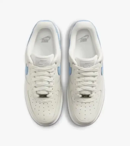 Кросівки Nike WMNS AF1 LXX DX1193-100 фото 3 — інтернет-магазин Tapok