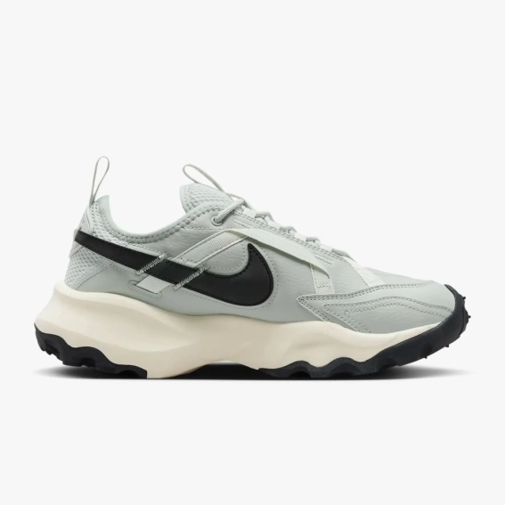 Жіночі кросівки W NIKE TC 7900 DD9682-004 фото 1 — інтернет-магазин Tapok