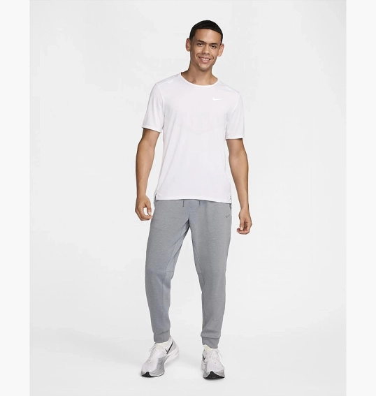 Брюки Nike Primary Dri-Fit Uv Versatile Joggers Grey FZ0975-065 фото 7 — интернет-магазин Tapok