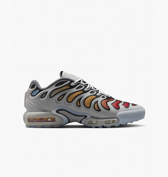 Кросівки чоловічі Nike Air Max Plus Drift Shoes Grey FD4290-002 фото 4 — інтернет-магазин Tapok