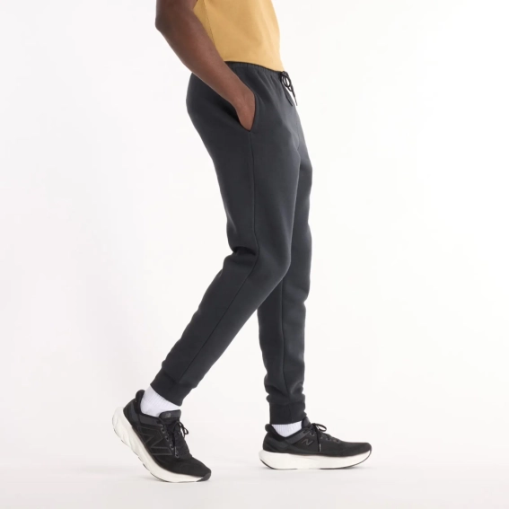 Брюки спортивные New Balance SPORT FLEECE MP43904BK фото 3 — интернет-магазин Tapok