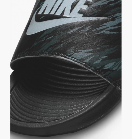 Шлепанцы мужские NIKE VICTORI ONE SLIDE PRINT CN9678-009 фото 4 — интернет-магазин Tapok