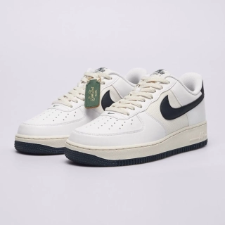 Кросівки Nike Air Force 1 07 HF4298-100