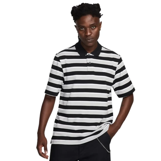 Мужская футболка NIKE M NK CLUB STRIPE POLO FN3896-010 фото 1 — интернет-магазин Tapok