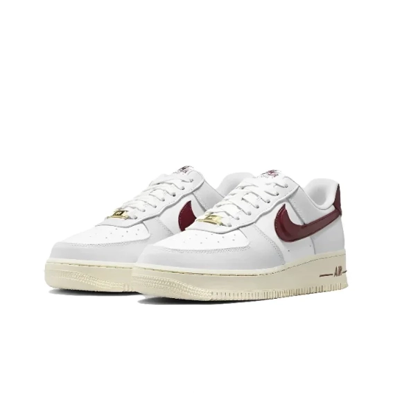Nike AIR FORCE 1 07 SE DV7584 001 Tapok