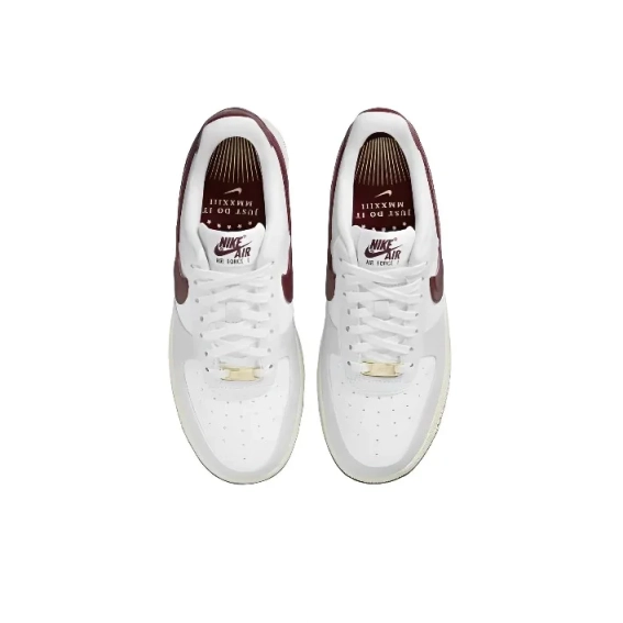 Кроссовки Nike AIR FORCE 1 07 SE DV7584-001 фото 4 — интернет-магазин Tapok
