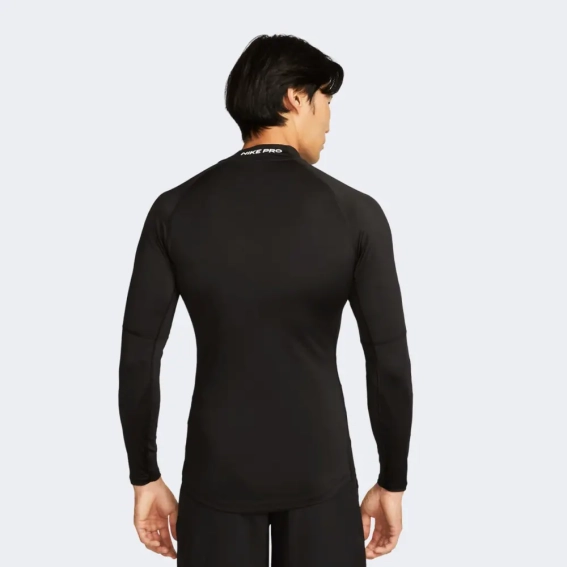Кофта Nike DF TIGHT LS MOCK FB7908-010 фото 3 — інтернет-магазин Tapok