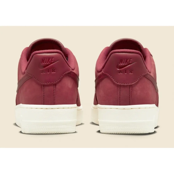 Кросівки Nike Air Force 1 07 Prm Red Dr9503-600 37.5 DR9503-600 фото 4 — інтернет-магазин Tapok