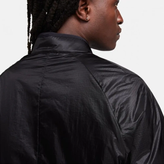 Куртка Nike Sportswear Tech Therma-Fit Loose Insulated Jacket Black FB7858-010 L FB7858-010 фото 4 — інтернет-магазин Tapok
