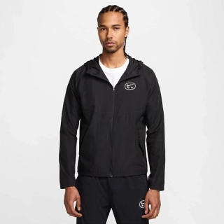 Чоловіча вітровка NIKE M NSW SW AIR RUN JKT HM0187-010
