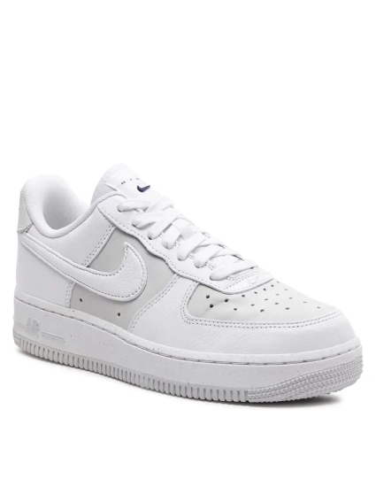 Кроссовки Nike AIR FORCE 1 07 LX DZ2708-102 фото 1 — интернет-магазин Tapok