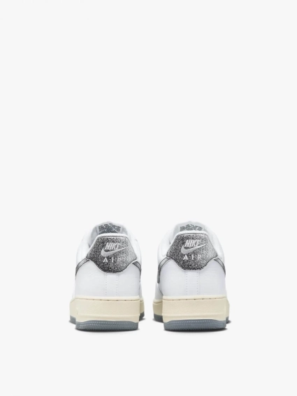 Кросівки Nike Air Force 1 Low '07 LX Classics "White / Smoke grey" DV7183-100 фото 3 — інтернет-магазин Tapok