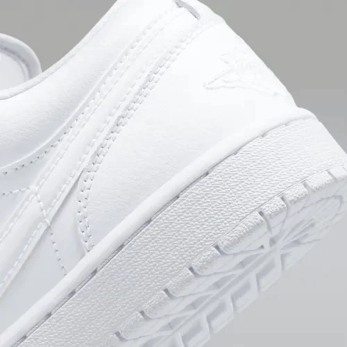 Кроссовки NIKE WMNS AIR JORDAN 1 LOW DV0990-111 фото 7 — интернет-магазин Tapok