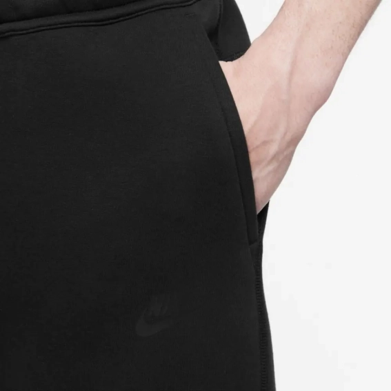 Спортивный костюм Nike Tech Fleece Black FB7921-010__FB8002-010 S FB7921-010__FB8002-010 фото 4 — интернет-магазин Tapok