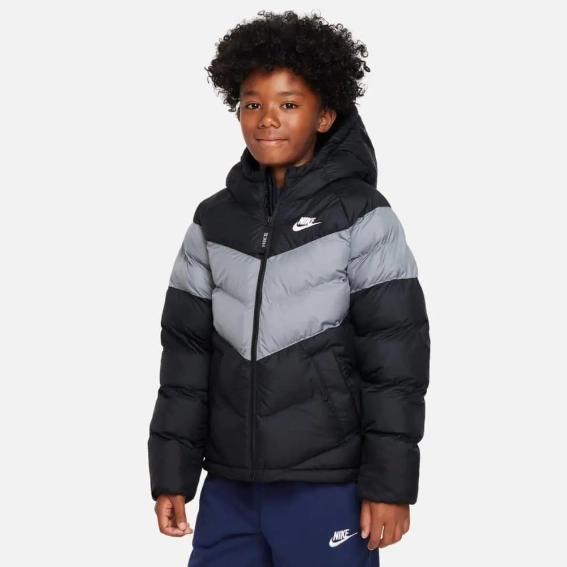 Дитяча куртка NIKE K NSW SYN FL HD JCKT FN7730-013 фото 1 — інтернет-магазин Tapok