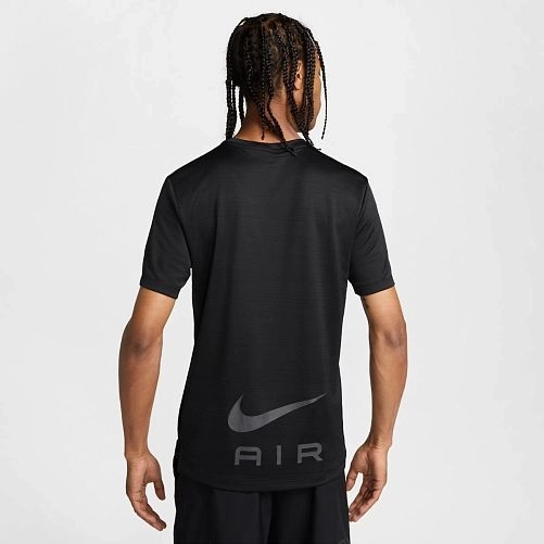 Чоловіча футболка NIKE M NSW SW AIR RUN TEE HM0195-010 фото 2 — інтернет-магазин Tapok