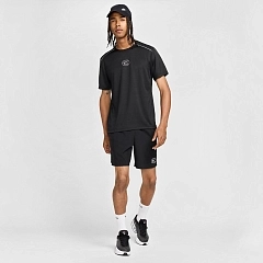Чоловіча футболка NIKE M NSW SW AIR RUN TEE HM0195-010 фото 5 — інтернет-магазин Tapok