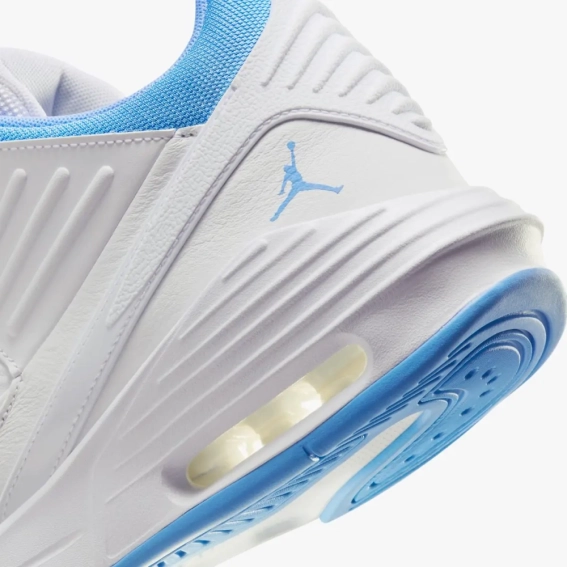 Кроссовки NIKE JORDAN MAX AURA 5 DZ4353-104 фото 4 — интернет-магазин Tapok