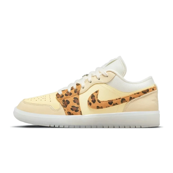 Кроссовки Air Jordan 1 Low Snkrs Day Yellow/White Dn6998-700 42 DN6998-700 фото 1 — интернет-магазин Tapok