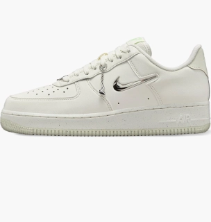Кросівки Nike W Air Force 1 07 Nn Se Beige FN8540-100