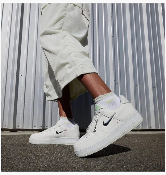 Кроссовки Nike W Air Force 1 07 Nn Se Beige FN8540-100 фото 9 — интернет-магазин Tapok