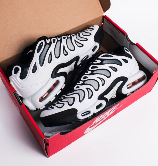 Кросівки чоловічі Nike Air Max Plus Drift White/Grey FD4290-101 фото 11 — інтернет-магазин Tapok