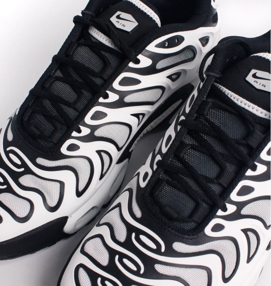 Кросівки чоловічі Nike Air Max Plus Drift White/Grey FD4290-101 фото 14 — інтернет-магазин Tapok