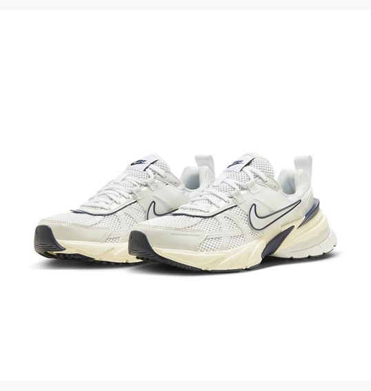 Кроссовки Nike V2K Run White FD0736-102 фото 2 — интернет-магазин Tapok