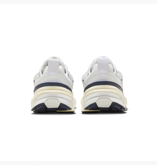 Кроссовки Nike V2K Run White FD0736-102 фото 5 — интернет-магазин Tapok
