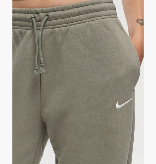 Брюки женские Nike Phoenix Fleece High-Waisted Oversized Sweatpants Olive FZ5996-320 фото 6 — интернет-магазин Tapok