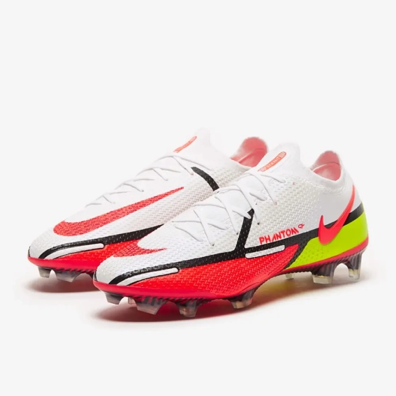 Бутси пластик Nike PHANTOM GT2 ELITE FG CZ9890-167 фото 1 — інтернет-магазин Tapok