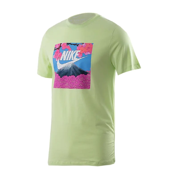 Футболка Nike M NSW TEE MANGA PHOTO DB6153-383 фото 1 — інтернет-магазин Tapok