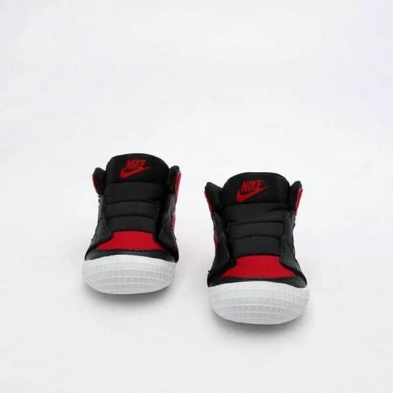 Кросівки Jordan 1 Crib Bootie Bred AT3745-023 фото 2 — інтернет-магазин Tapok