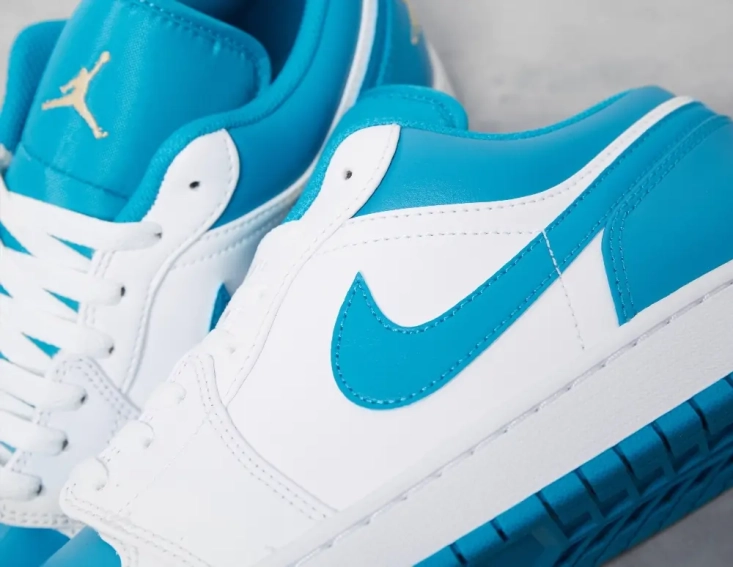 Кроссовки Jordan 1 Low Aquatone 553558-174 фото 3 — интернет-магазин Tapok