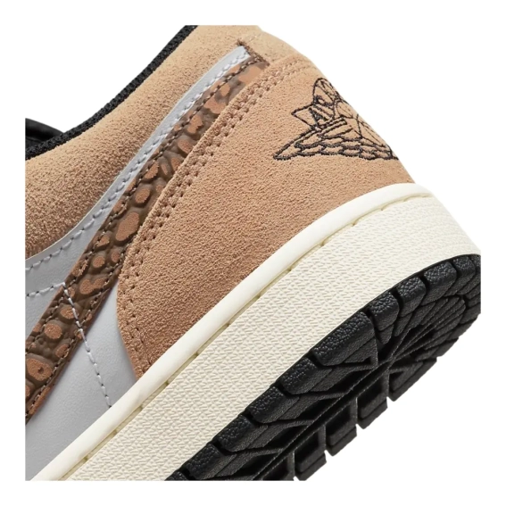 Кросівки Jordan 1 Low SE Brown Elephant DZ4130-201 фото 6 — інтернет-магазин Tapok