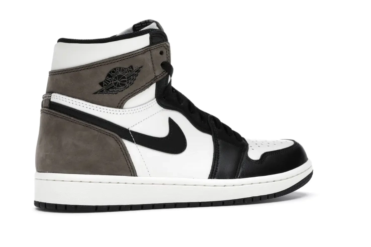 Кроссовки Jordan 1 Retro High Dark Mocha 555088-105 фото 2 — интернет-магазин Tapok