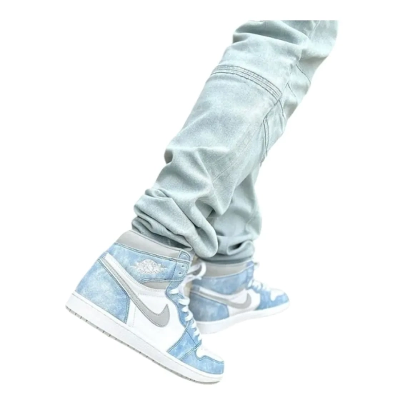 Кроссовки Jordan 1 Retro High Hyper Royal Smoke Grey 555088-402 фото 2 — интернет-магазин Tapok