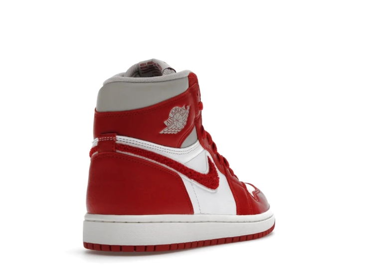 Кросівки Jordan 1 Retro High OG Varsity Red (W) DJ4891-061 фото 2 — інтернет-магазин Tapok