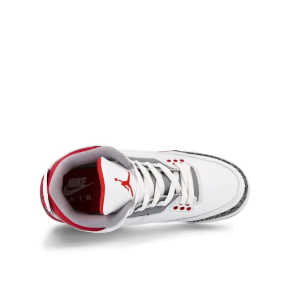 Кроссовки Jordan 3 Retro Fire Red (2022) (GS) DM0967-160 фото 4 — интернет-магазин Tapok