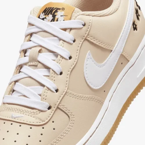 Кросівки Nike Air Force 1 Lv8 2 Beige GS FZ1615-100 фото 7 — інтернет-магазин Tapok