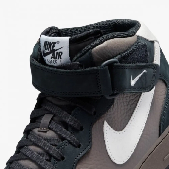 Кросівки Nike Air Force 1 Mid Berlin DR0296-200 фото 7 — інтернет-магазин Tapok