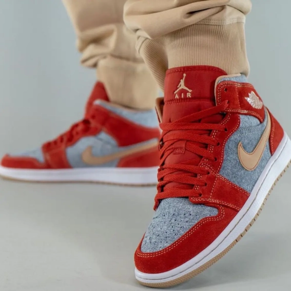 Кросівки Nike Air Jordan 1 Mid Denim Red DM4352-600 фото 6 — інтернет-магазин Tapok